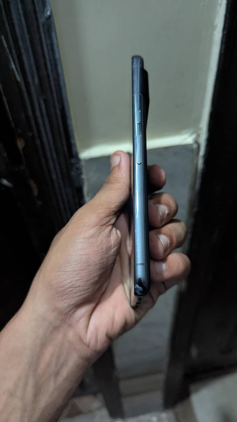 Google Pixel 8 Pro 2