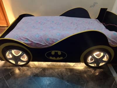 Kids single bed in new condition