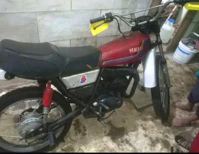 I have Yamaha Enduro bike tarriban original Hy