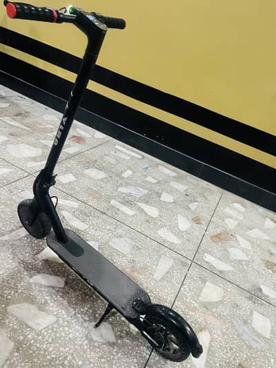 Electric scooty