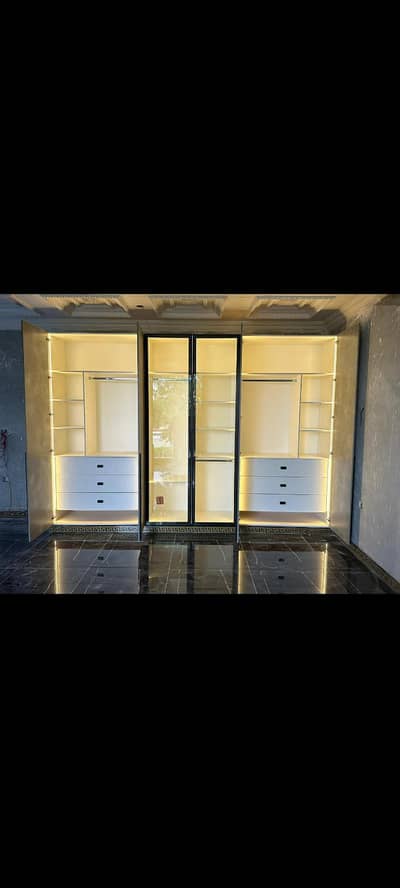 professional carpenter Available in lahore.