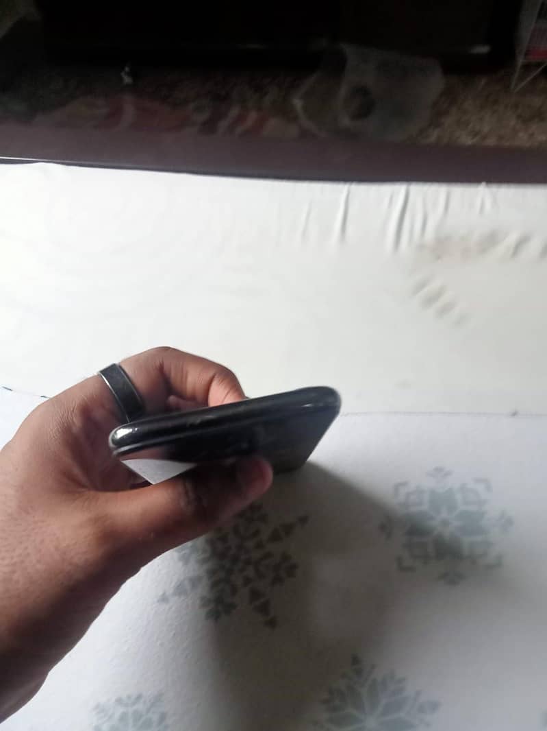 Apple iPhone X 2