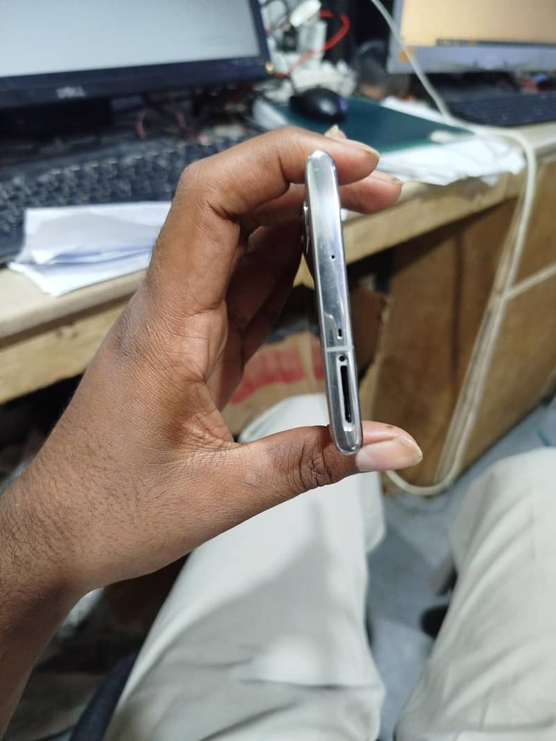 Samsung Mobile Note 10 Plus 5
