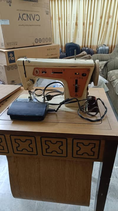 Original Vintage Singer Electric Sewing Machine + Table & Foot Pedal