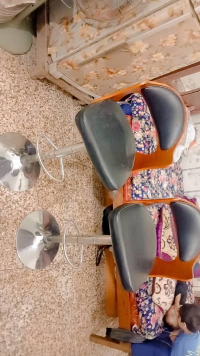 comfortable kid moveable chair's