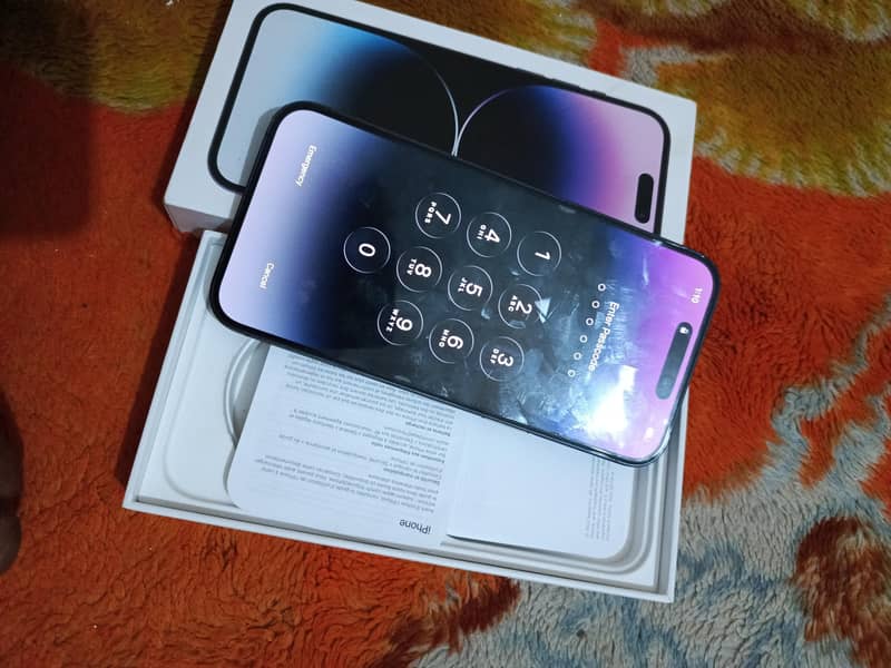 Apple iPhone 14 Pro Max 1