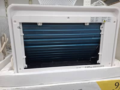 windmill 0.75 window Ac