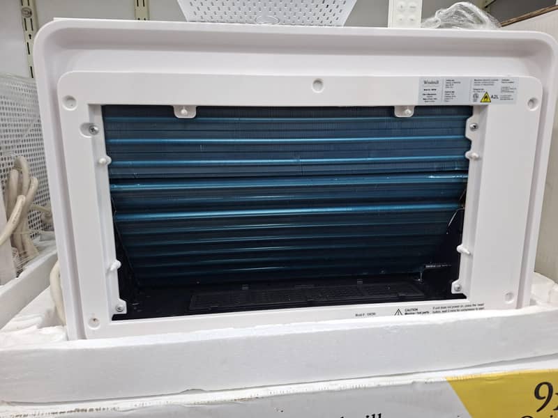 windmill 0.75 window Ac 0
