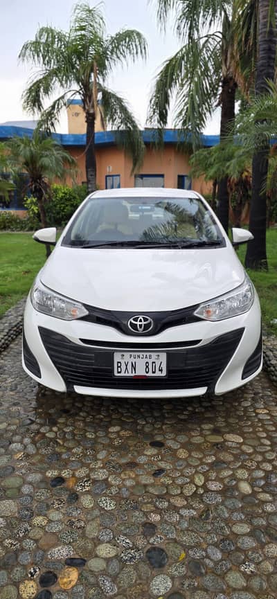 Toyota Yaris Gli CVT 2021