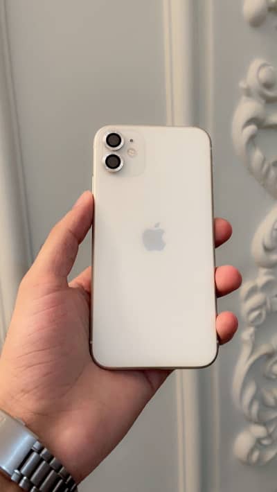 APPLE IPHONE 11 (128) GB PTA APPROVED