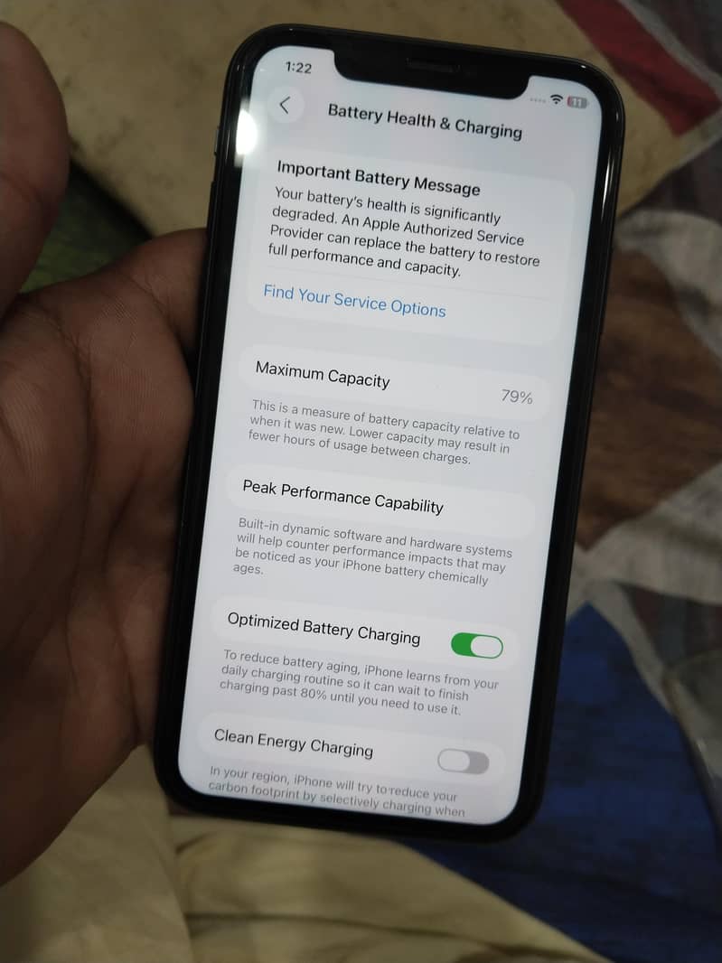 Apple iPhone 11 4