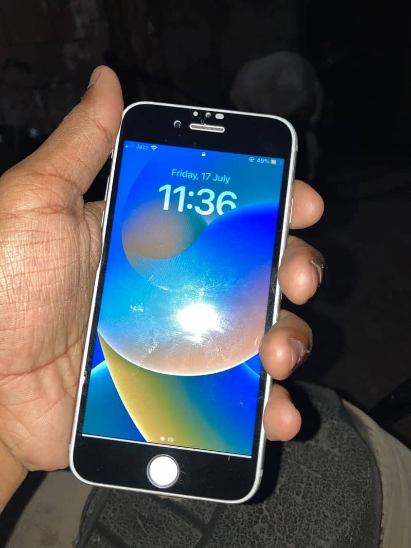 Apple iPhone 8 2