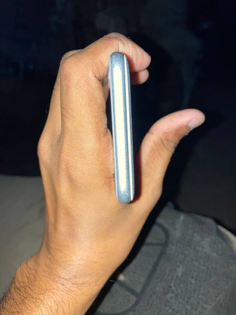 Apple iPhone 8 4
