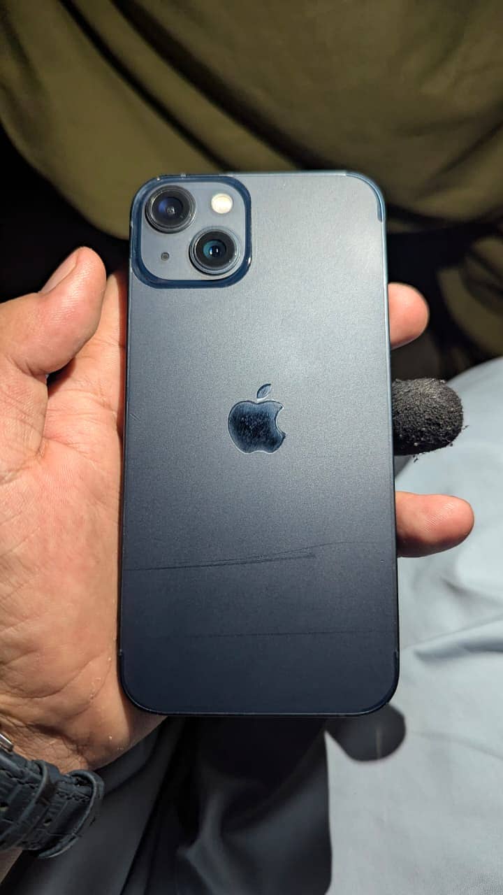 Apple iPhone 13 0