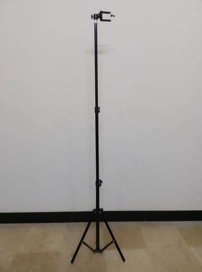 Adjustable Tripod Stand with Mobile Holder – Excellent Condition