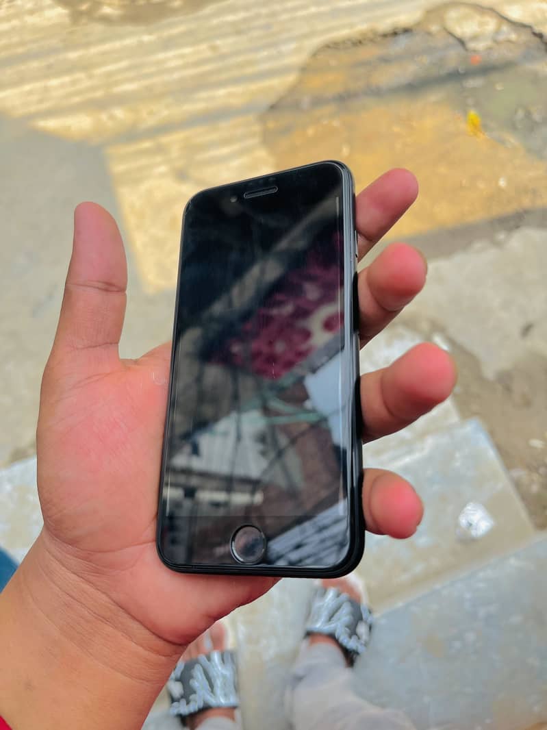 Apple iPhone SE 2