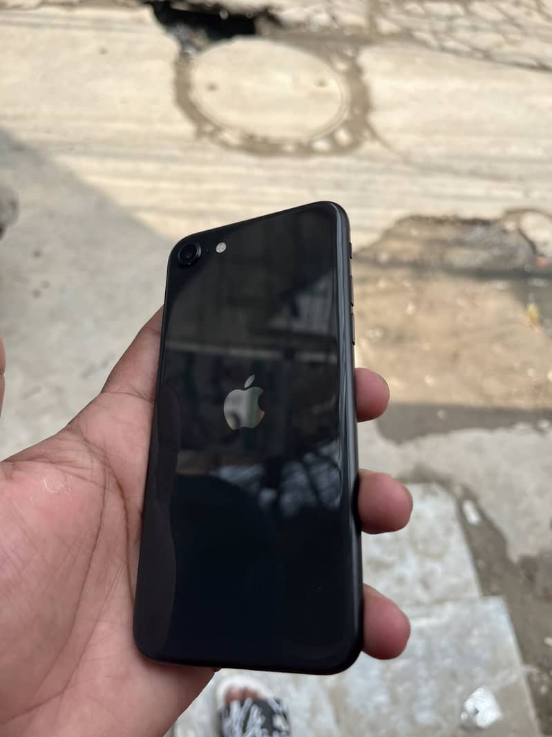 Apple iPhone SE 4