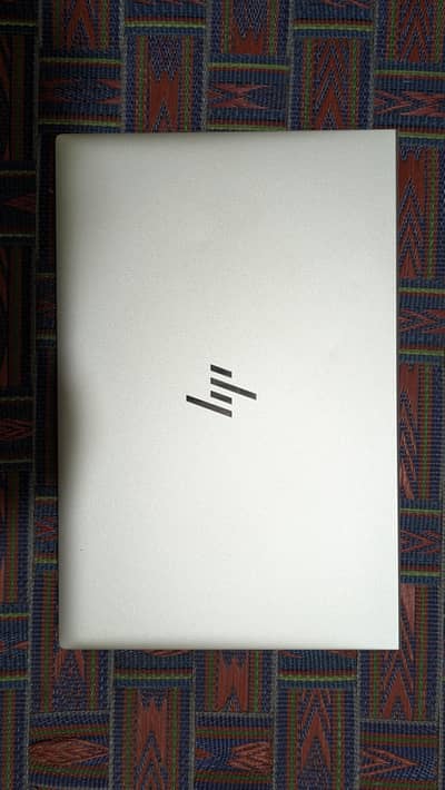 HP elitebook 840 G8
