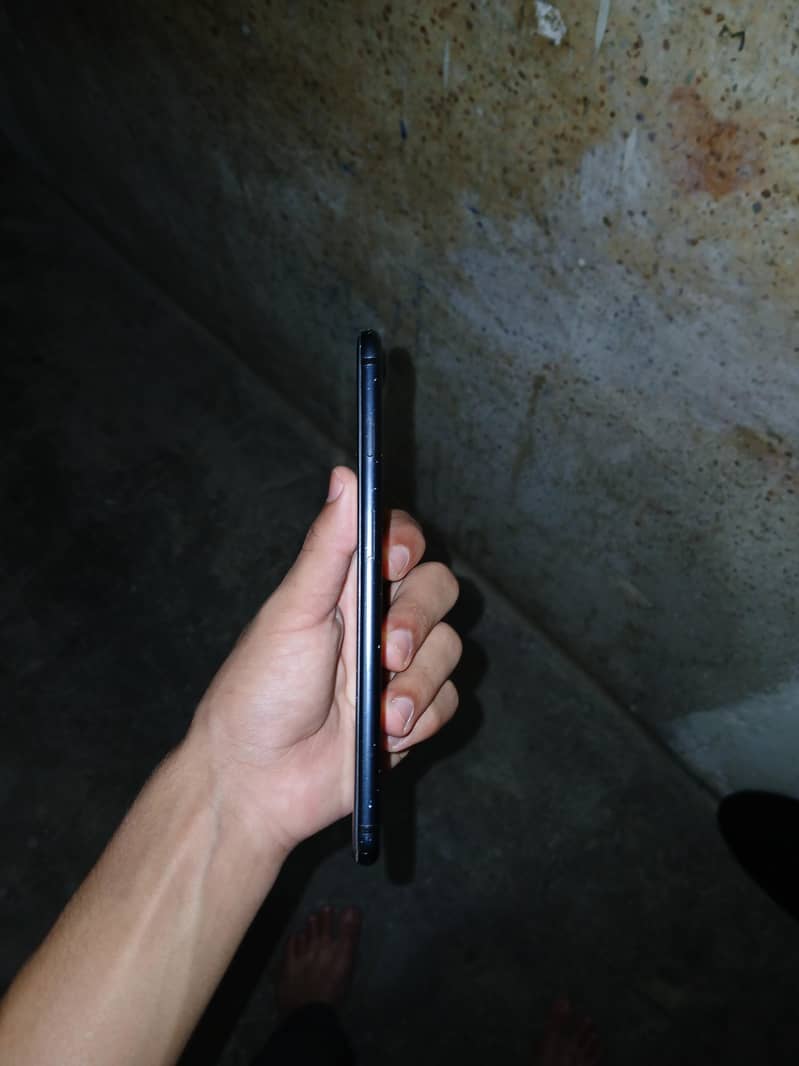 Apple iPhone 7 Plus 3