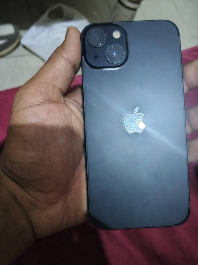 Apple iPhone 13 5