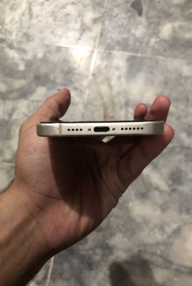 iPhone 15 plus jv 3