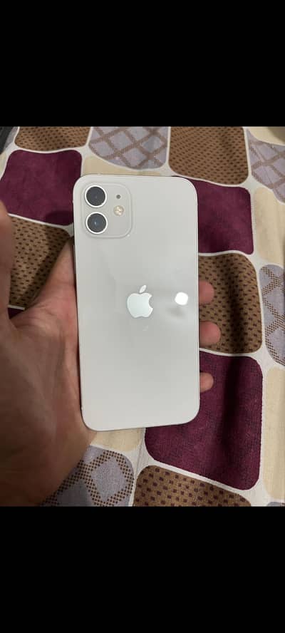 Apple iPhone 12
