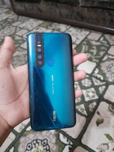 Tecno CAMON 15