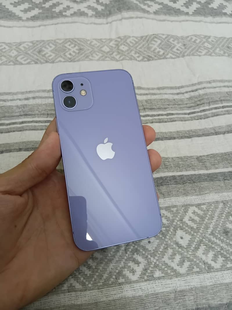 Apple iPhone 12 7