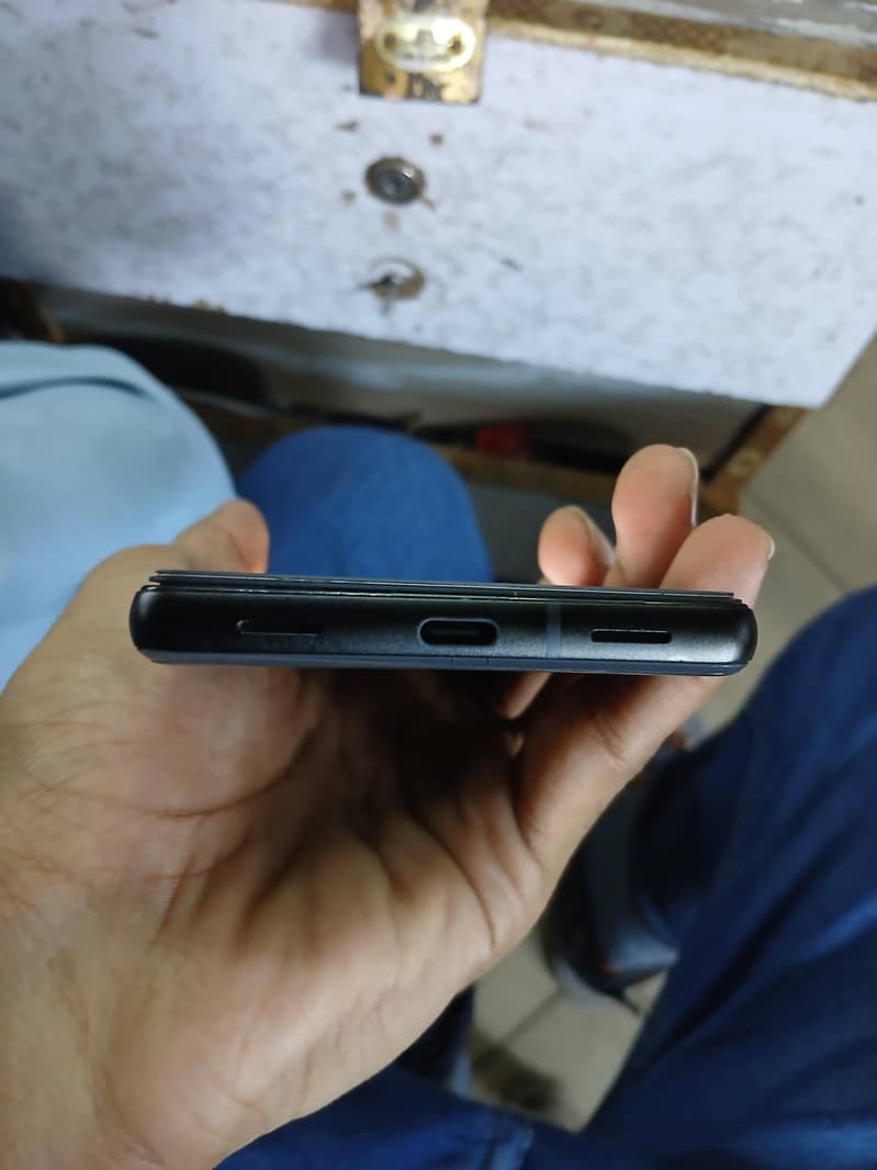 Google Pixel 6a 1