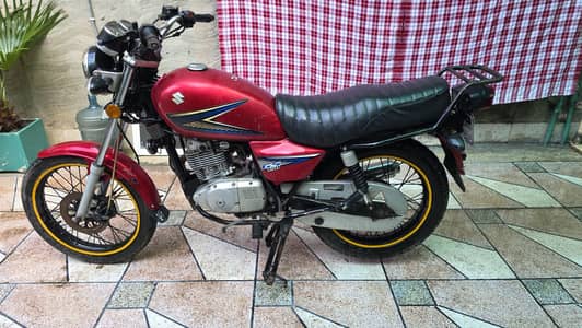 Suzuki Gs 150 2015