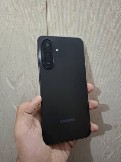 Samsung A17 6/128gb with box