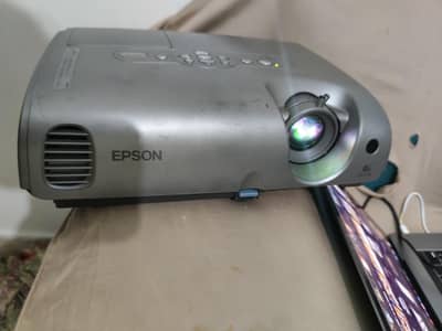 Epson PowerLite 76c projector