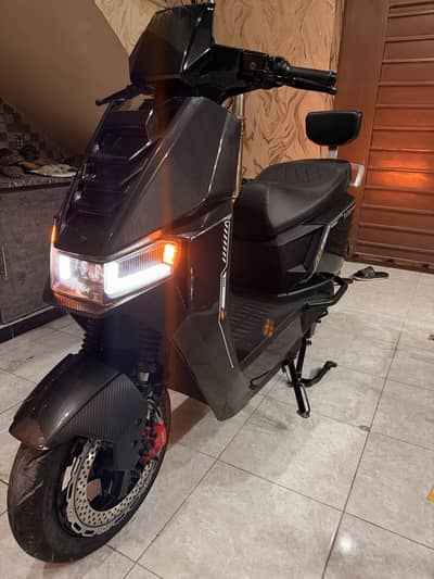 Evee S1 best condition