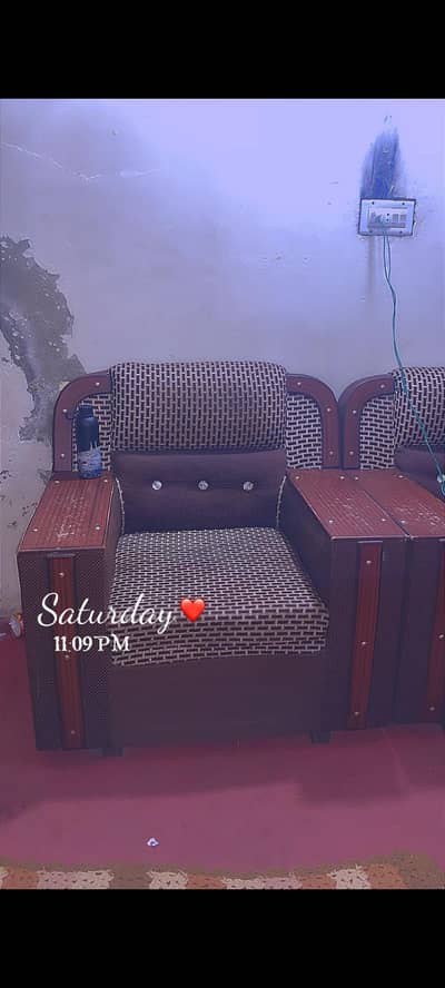 6 seater sofa bht achi condition main