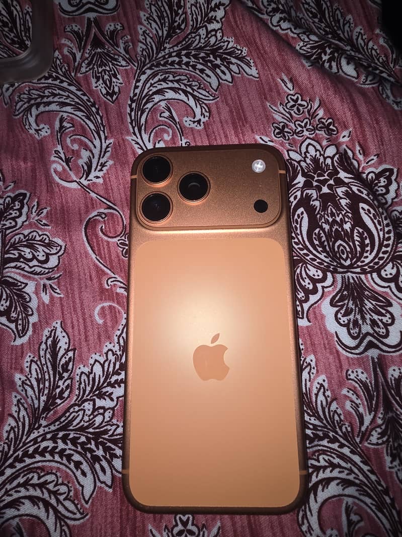 Apple iPhone 17 Pro Max 0