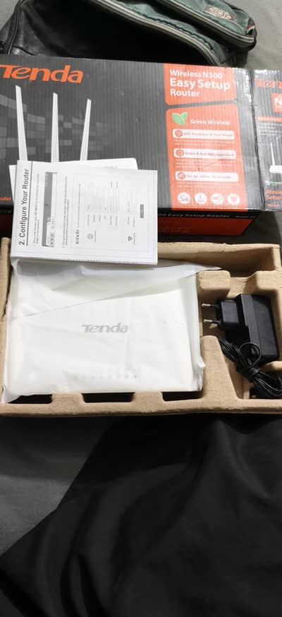 Tenda wifi router with box