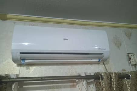 HAEIR 1 TON INVERTER AC LIKE NEW CONDITION 10/10 URGENT PAYMENT REQ