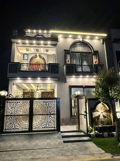 On Excellent Location House For sale In Rs. 23500000