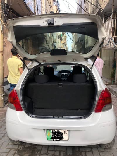 Toyota Vitz 2010