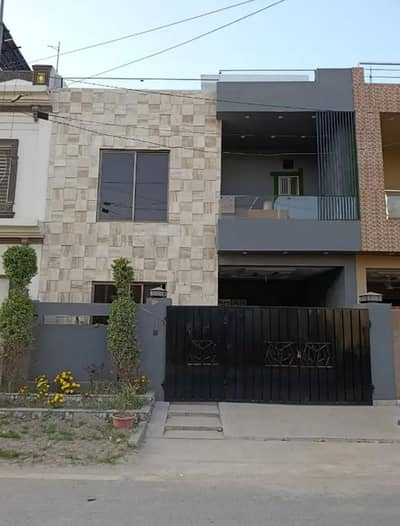 On Excellent Location 5 Marla Spacious House Is Available In Park View City - Platinum Block For sale