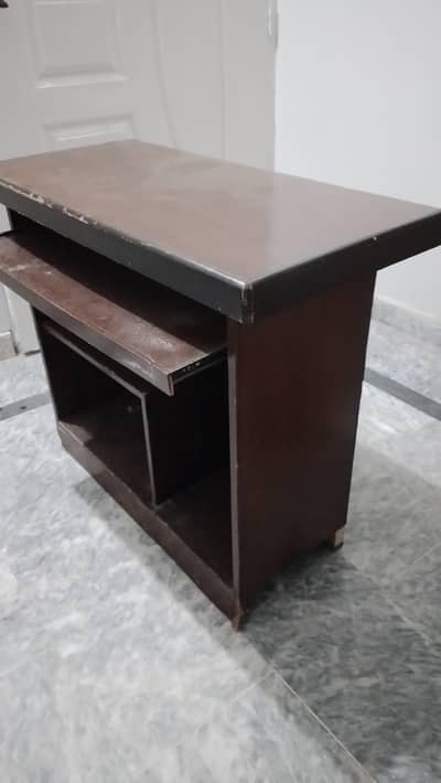computer table