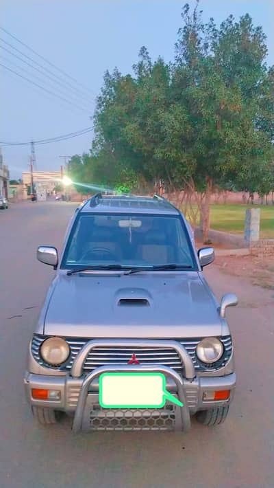 Mitsubishi Pajero Mini 2013