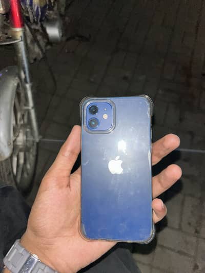 Apple iPhone 12
