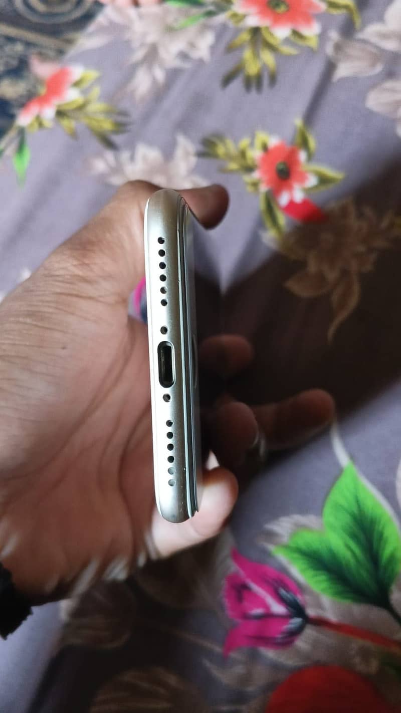 iPhone 7 1