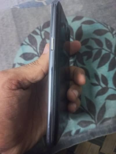Samsung Mobile J5