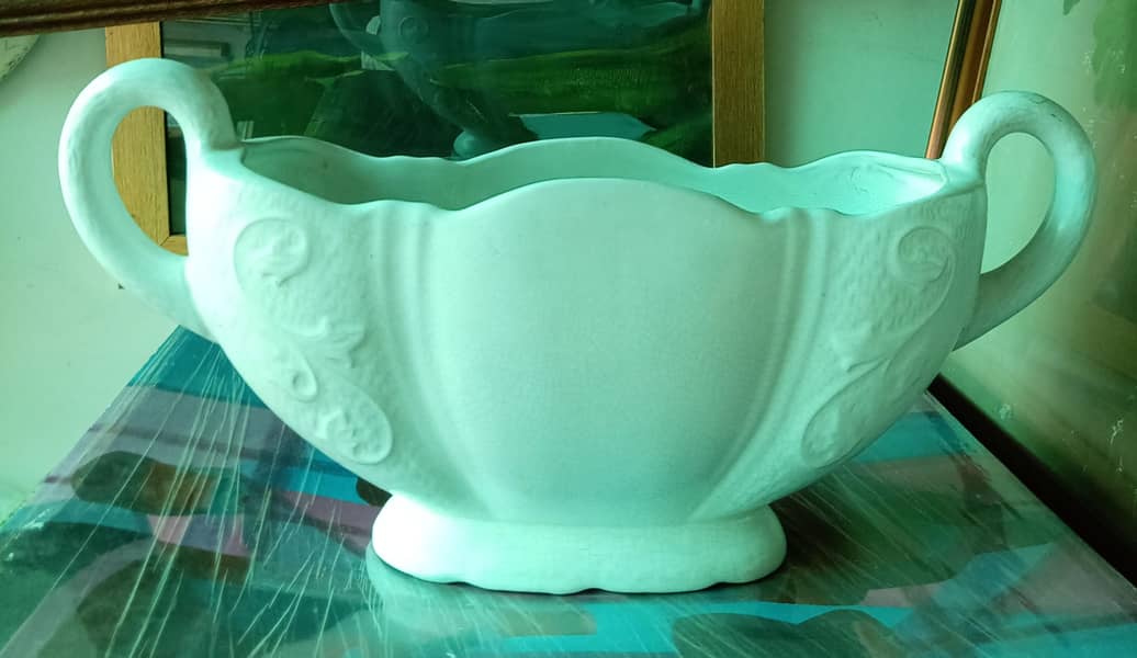 Old Vases 10