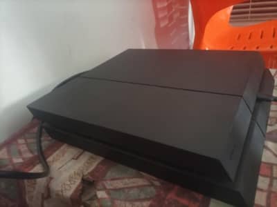 PS4 FAT 500GB GoldHen Jailbreak | 2 Conrtoller
