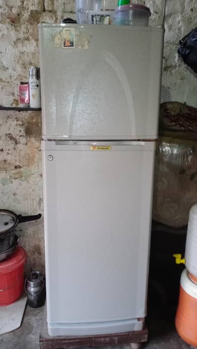 Dawlance medium size fridge