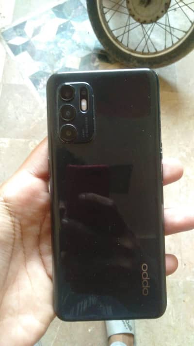 OPPO Reno6