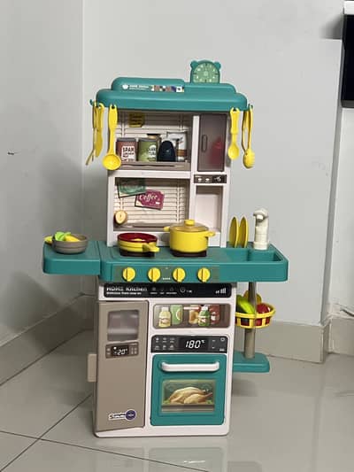 Kitchen sets. Imported